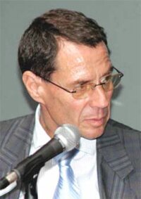 Dr. Rolf-Peter Löhr